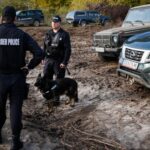 Poliţist bulgar, în uniformă, prins în timp ce transporta migranţi ilegali