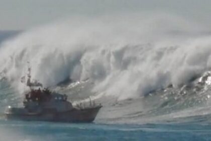 Cel puţin opt morţi după naufragiul a două ambarcaţiuni în largul coastelor Californiei