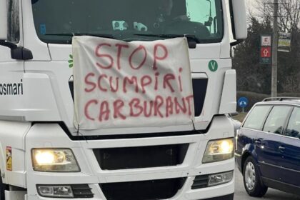 Politicul și anarhia nu au ce căuta într-un protest democratic