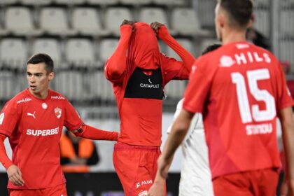 FC Botoșani -0, derby pentru primele două locuri în Superligă, ACUM! Eurogol pentru Mailat după dominația „câinilor”