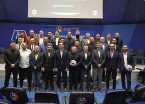 Iată a doua generație de directori sportivi care a absolvit astăzi cursurile FRF! Multe nume importante: „Extraordinar! Noi credeam că le știm pe toate”
