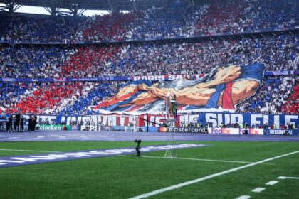 Fanii s-au întrecut în coregrafii la PSG